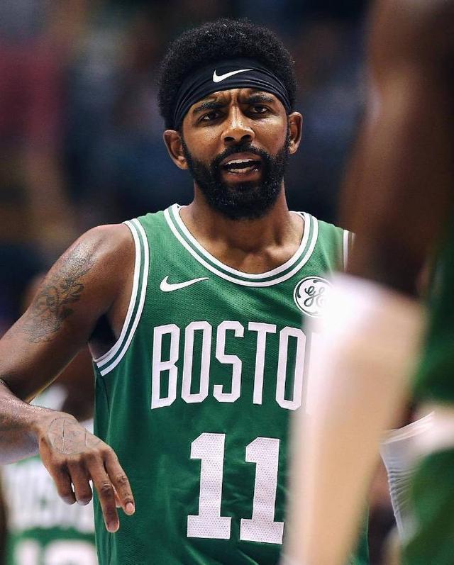 莱切vs维罗纳：班达、加洛首发，加利亚尔迪尼、焦瓦内出战（莱切战维罗纳：班达、加洛首发，加利亚尔迪尼、焦瓦内出场）