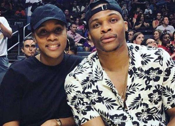 曼纳：因西涅是一名伟大的球员，但那不勒斯不会召回他（曼纳：因西涅实力非凡，但那不勒斯无意将其召回）