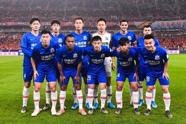 4大科技赋能足球，助力小球员身心脑体全面发展（四大科技加码足球，推动小球员身心脑体全方位成长）