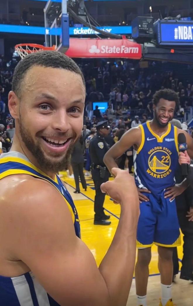 现场观赛，弗洛伦蒂诺和齐达内出席在伯纳乌举行的NFL海外赛（弗洛伦蒂诺与齐达内现身伯纳乌 观战NFL海外赛）